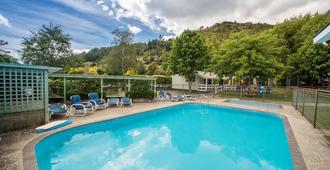 Tasman Holiday Parks Picton - Picton - Pool