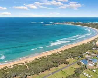 بيج 4 وارنامبول فيج تري هوليداي بارك - ورّنامبول - شاطئ