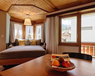 Hotel Simi - Zermatt - Bedroom