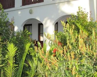 Dome Home Accommodation - Nelspruit - Outdoor view