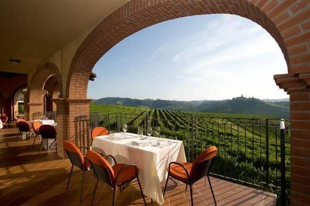 Tota Virginia Antico Podere - Alba - Balkon