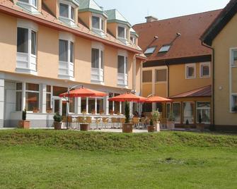 Aqua Hotel Termál - Mosonmagyaróvár