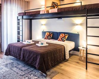 In Barcelos Hostel & Guest House - Barcelos - Bedroom