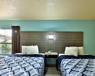 Americas Best Value Inn San Antonio Airport South - San Antonio - Schlafzimmer