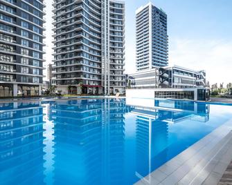Ibis Styles Batumi - Batumi - Bazén
