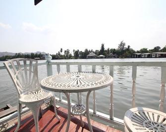 Nita Raft House - Kanchanaburi - Balkon