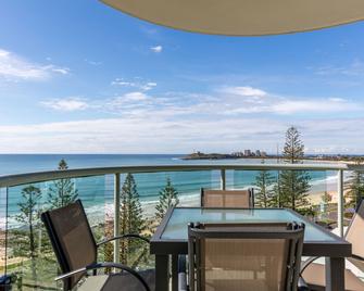 Malibu Apartments - Mooloolaba - Balcony