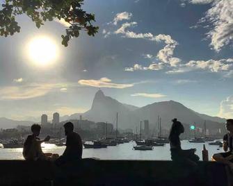 Located in Urca, the most bucolic and cozy neighborhood Rio. Access to ever - Rio de Janeiro