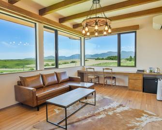 El Patio Ranch - Aso - Living room