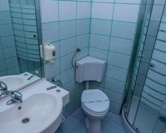 Hotel Scala - Constanța - Badkamer