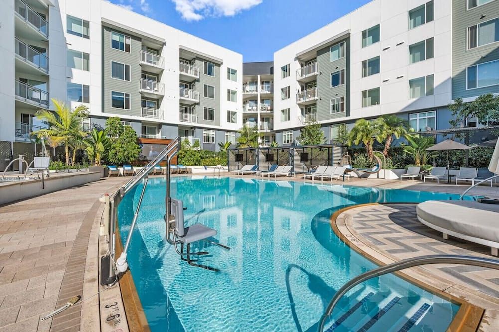 Sunset Penthouse: Pool, Spa, Gym, Games, & Parking - סן דייגו - בריכה