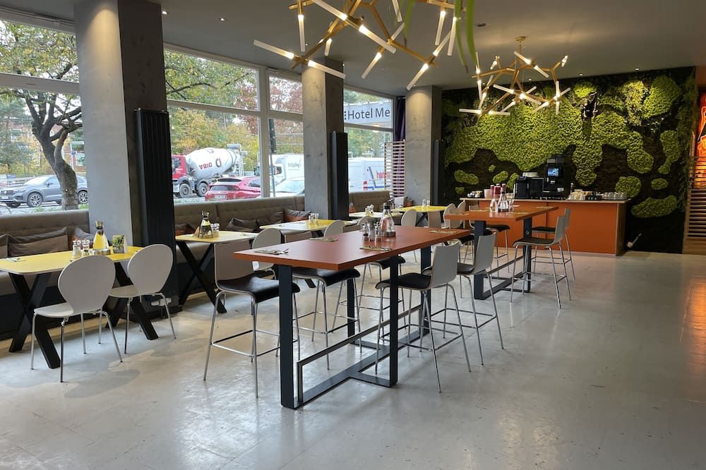 Hotel Mecklenheide - האנובר - מסעדה