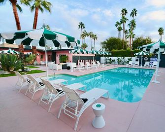 The Marley Hotel by AvantStay | 20 OCC Full Hotel Buyout in Palm Springs w/ Pool & Hot Tub! - 팜스프링스 - 수영장