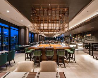 Hyatt Regency Tokyo Bay - אוראיאסו - בר