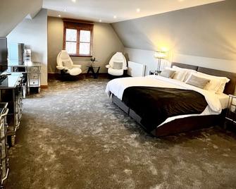 The Cottage @ The Vu - Bathgate - Bedroom