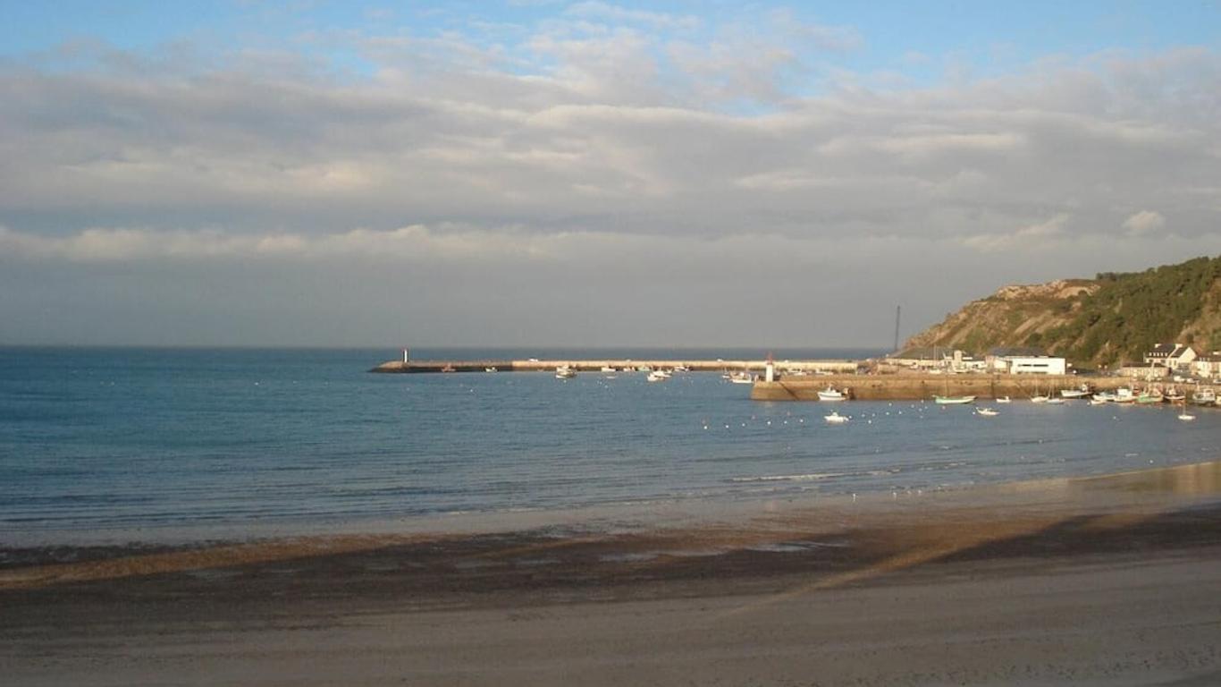 Hotel De la Plage d'Erquy