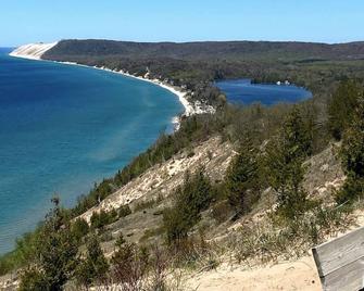 New - Single Family Home less than 1000 yards from Empire Beach - Empire - Beach