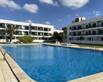 Tossan House in Vilamoura Downtown - Quarteira - Pool