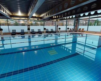 Village Hotel Aberdeen - อเบอร์ดีน - สระว่ายน้ำ