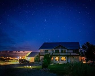 Bryce Trails B&B - Tropic - Bygning