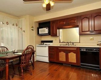 Second Street Suite - Clearfield - Keuken
