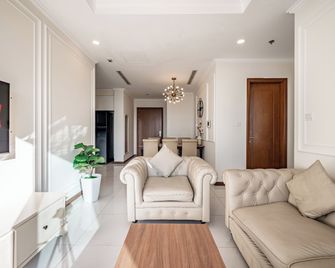 CR Concept Serviced Apartment - Vinhomes and Landmark 81 - 胡志明市 - 客廳