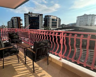 Hostel A07 - Alanya - Balcone