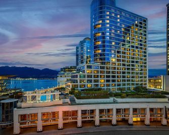 Fairmont Waterfront - ונקובר - בניין