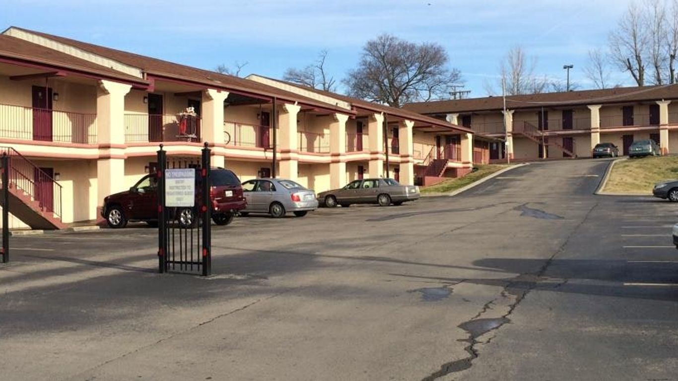 Scottish Inn - Nashville