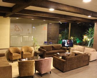 Bliss 3000 Furnished Studios - ביירות - טרקלין