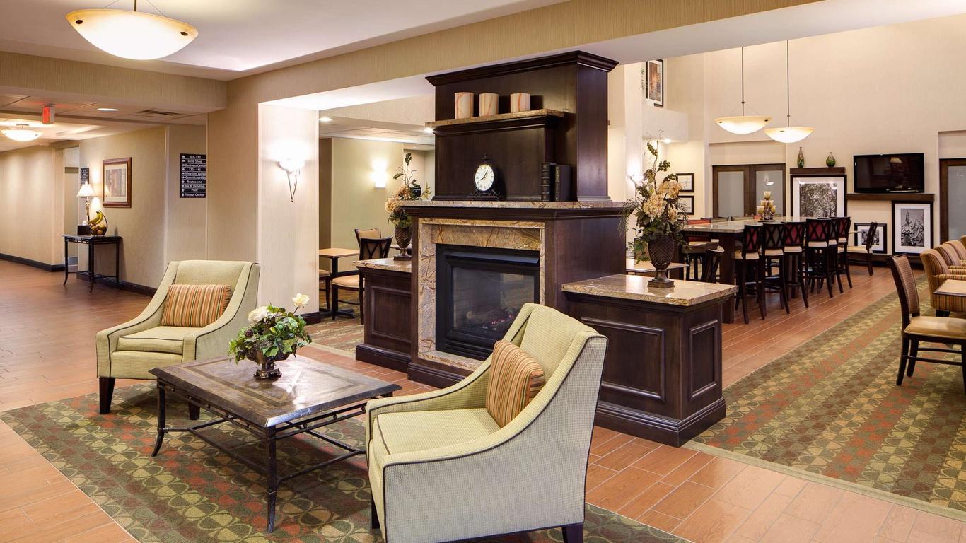 Hampton Inn & Suites Chicago/St. Charles