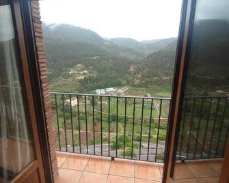 Rural apartment \'La Muela\' - Villahermosa del Rio - Balcón