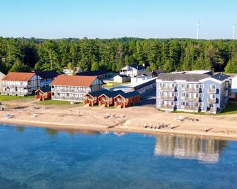 Waterfront Inn Mackinaw City - מקינאו סיטי - בניין