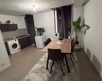 Appartement centre ville - Avignon - Dining room