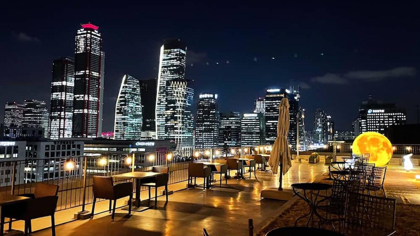 Glad Yeouido