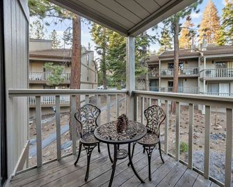 Kingswood Village Escape For 4 - Kings Beach - Balcon