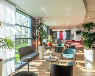 B&B HOTEL Calais Terminal Cité Europe 4 étoiles - Coquelles - Salónek