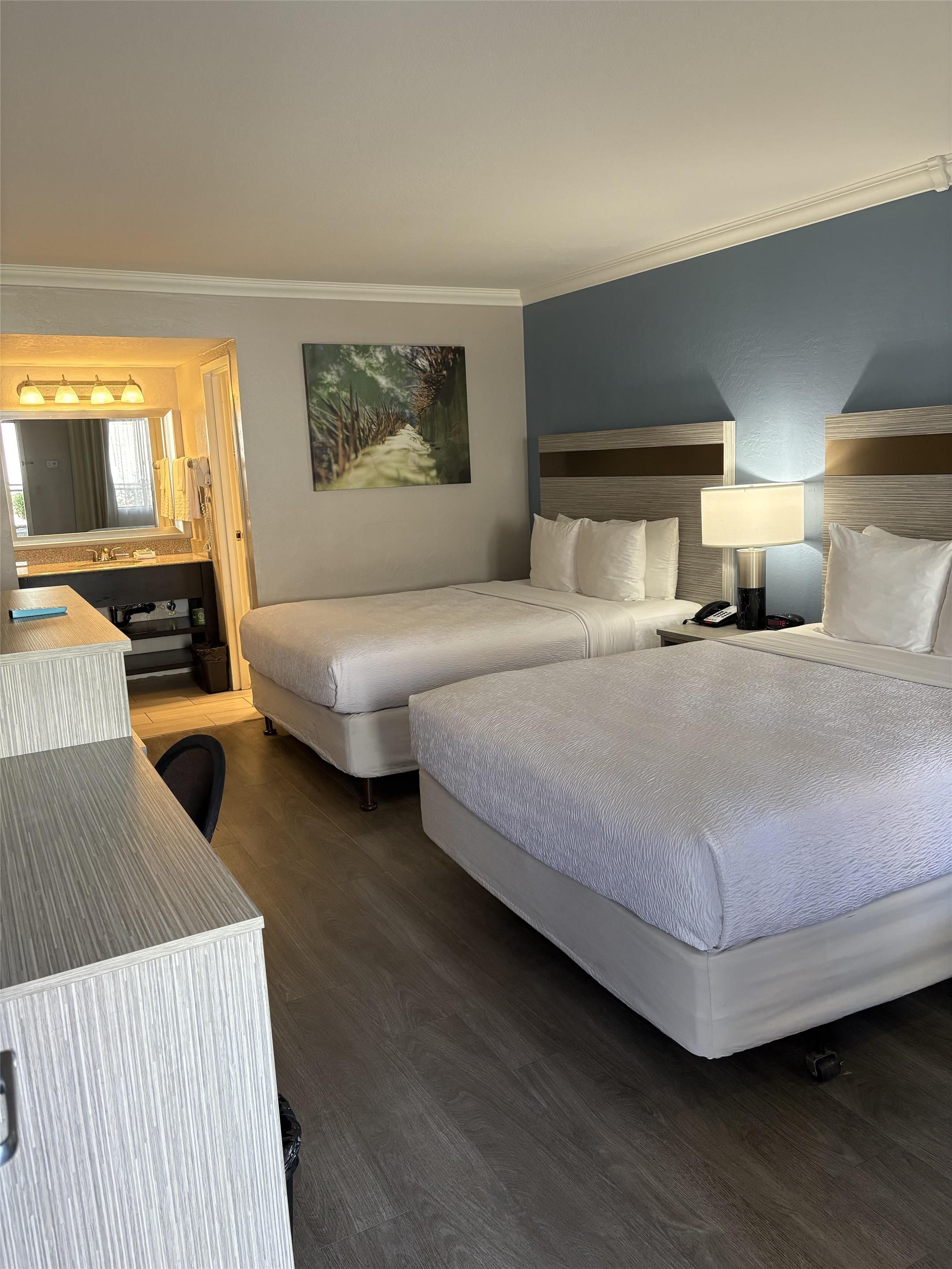 SureStay InnSuites Phoenix Hotel & Suites by Best Western - Phoenix - Habitación