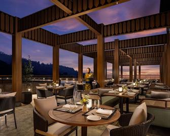 Taj Guras Kutir Resort & Spa, Gangtok - Gangtok - Restaurante