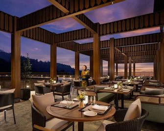 Taj Guras Kutir Resort & Spa, Gangtok - גנגטוק - מסעדה