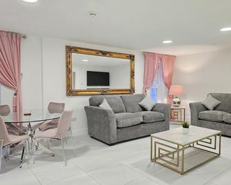 Beautiful Cardiff Bay Apartment - Cardiff - Salon