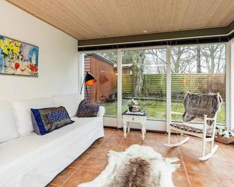 4 Person Holiday Home in Borre - Borre - Huiskamer