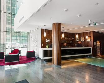 Centro Al Manhal - Abu Dhabi - Front desk