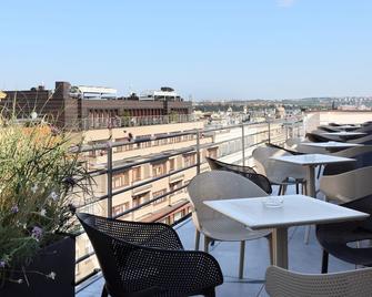 أماريليس - براغ - شرفة