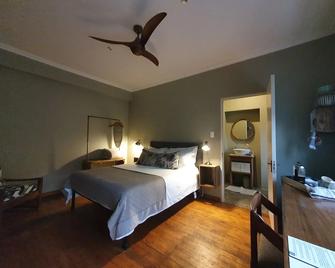 Avo&Oak Guesthouse - George - Bedroom