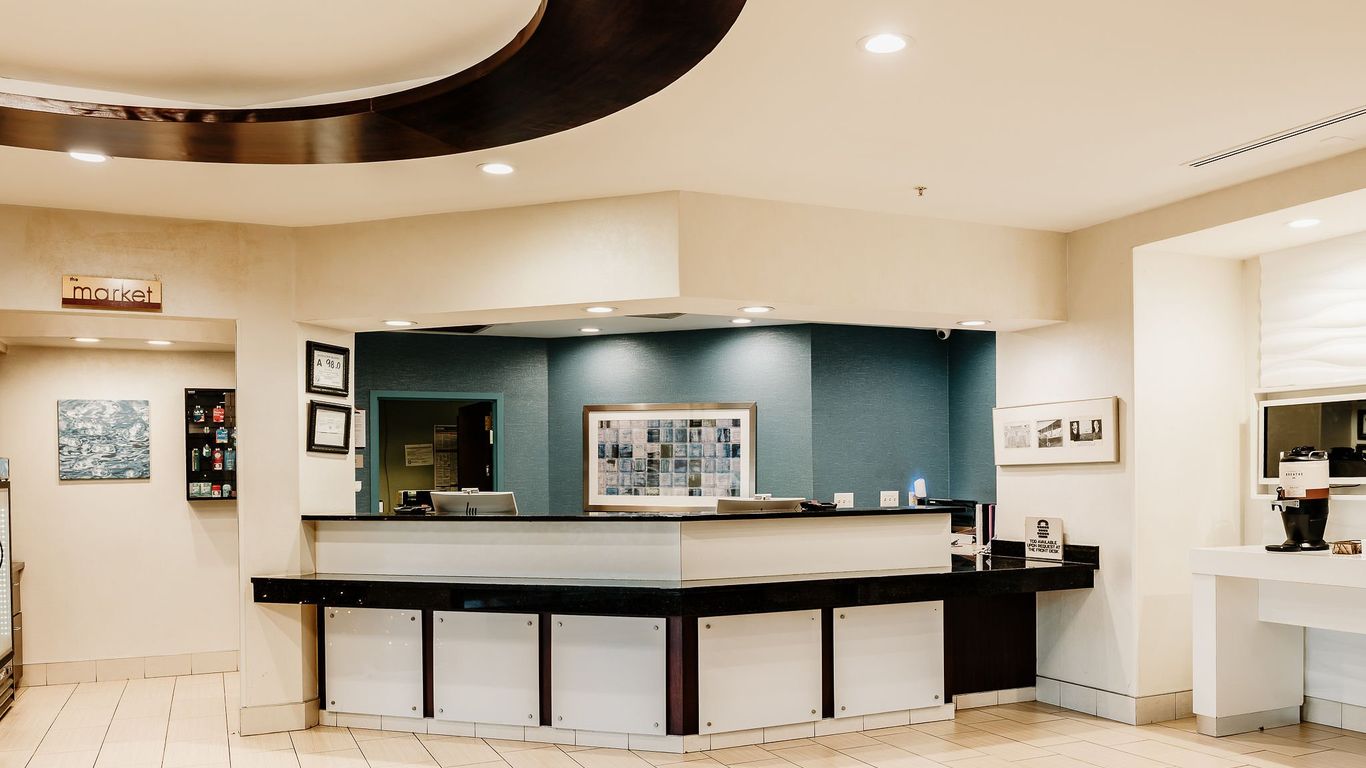 The Beacon Charlotte Airport by IHG