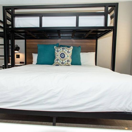 Magnolia Tree Hotel image 1