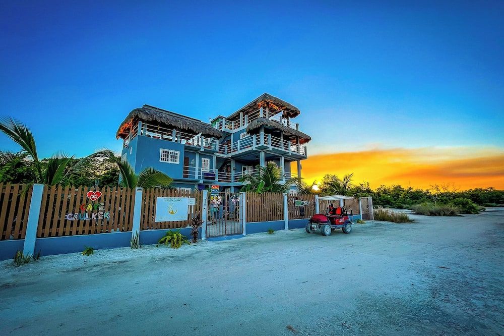 Costa Nube - Caye Caulker - Building