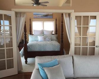 Relax, Enjoy, and Unwind in Luxury with Waterfront Views! - Sea Isle City - Habitación