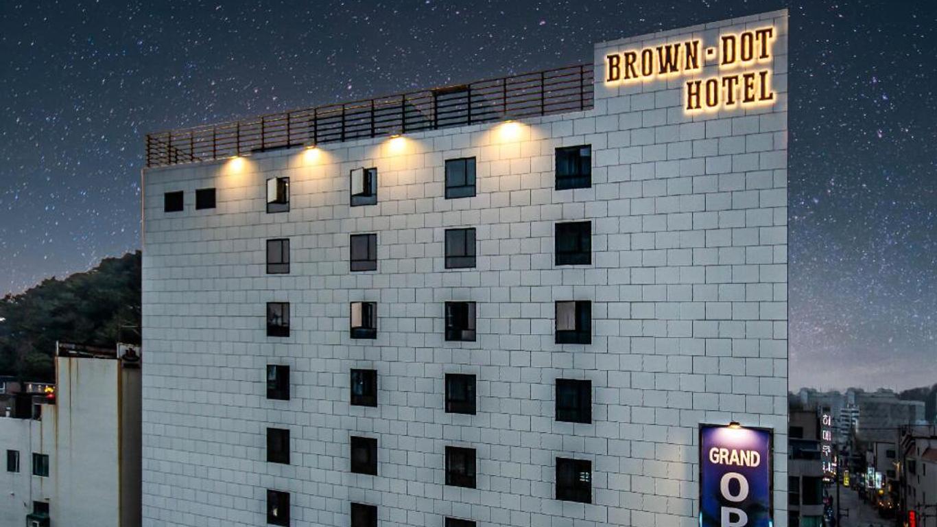 Brown Dot Hotel Hadan